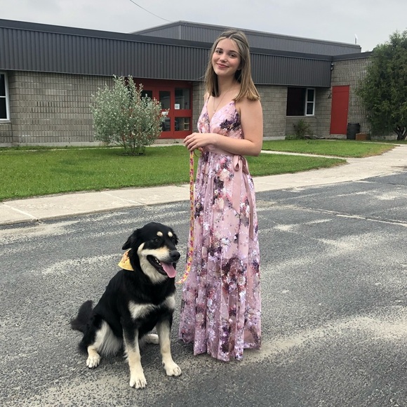 Le Chateau - Long Dress - 4 - Picture 5 of 6